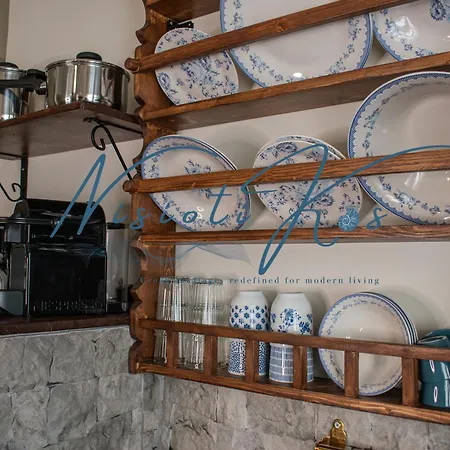 Nisiotikos Apartment *
